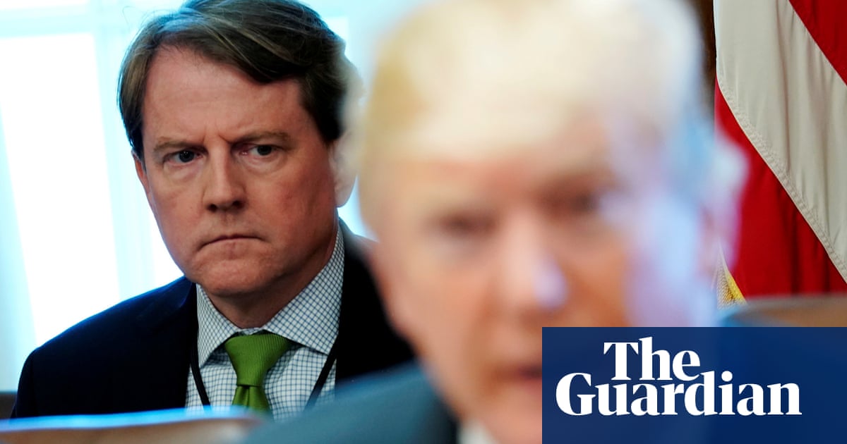 Trump considered hiring heavyweight Jones Day law firm during Russia inquiry, book says