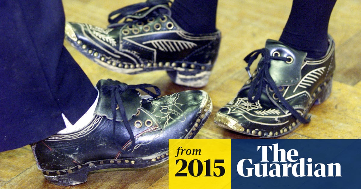 From the archive, 28 September 1927: Prince of Wales turns down free pair of clogs