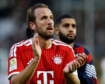 Harry Kane applauds fans