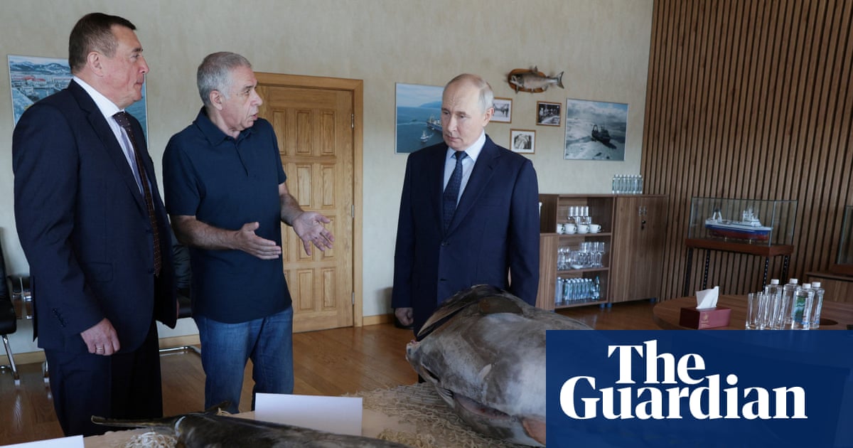 Japan condemns visit by Vladimir Putin to disputed Kuril Islands