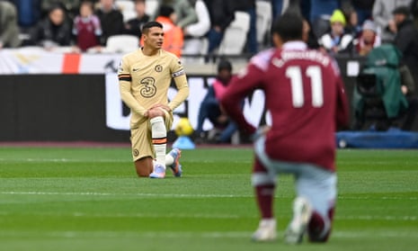 Chelsea's Thiago Silva takes a knee before the match.