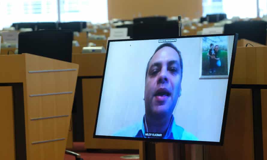 Vladimir Milov takes part at a video hearing at the European parliament in November 2020.
