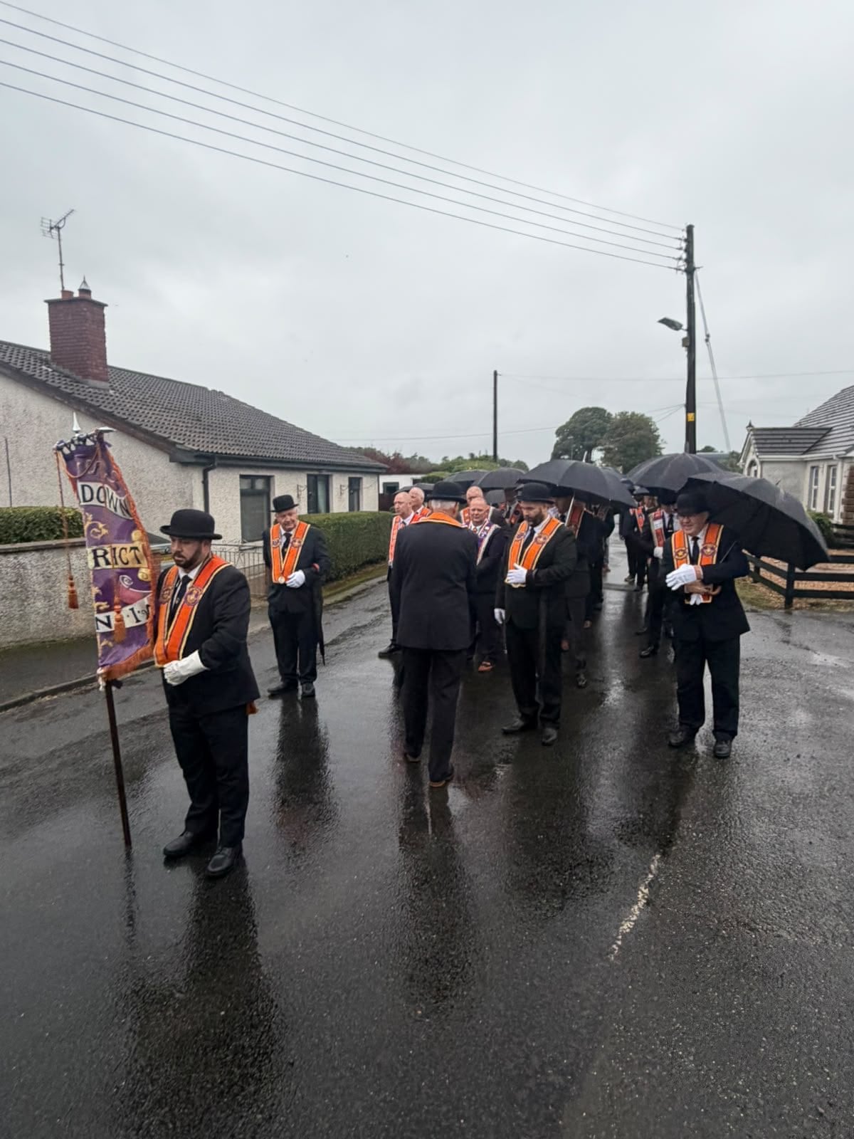 Loyalist orange order members getting ready to march at at Garvaghy Road