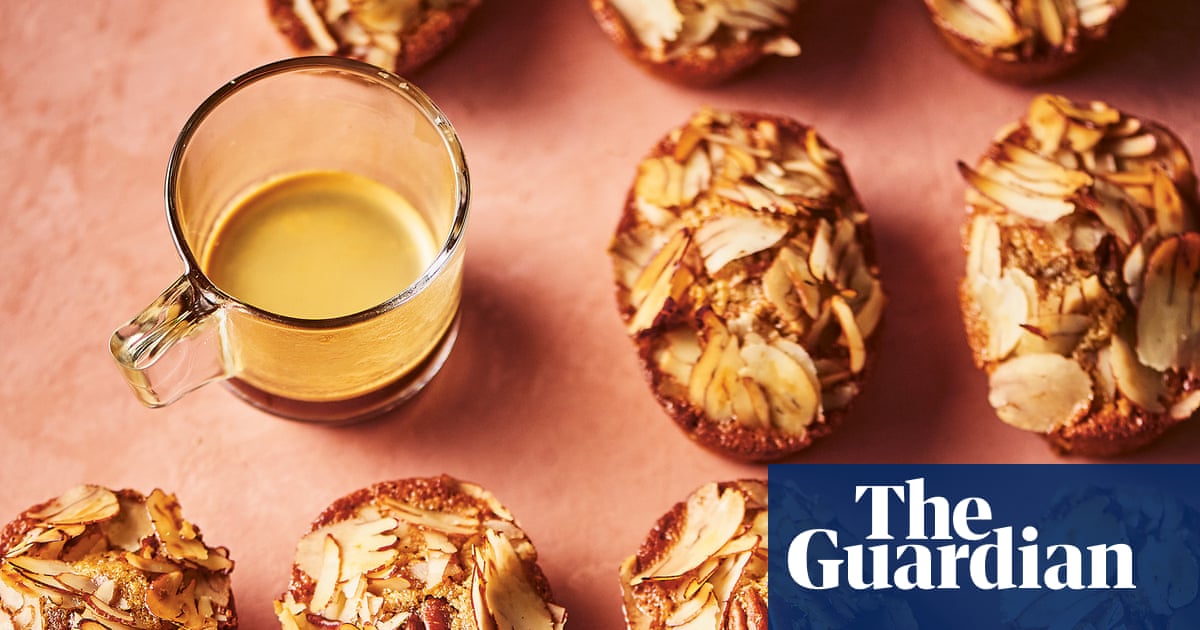 Mantequilla quemada y pasteles de nuez del tamaño de un bocado-Prescripción | Comida y bebida australiana Mantequilla quemada y pasteles de nuez del tamaño de un bocado-Prescripción | Comida y bebida australiana