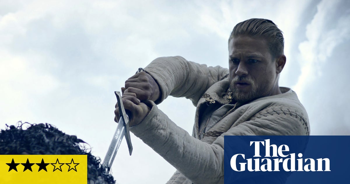 King Arthur Legend Of The Sword Review Guy Ritchie S Cheerful