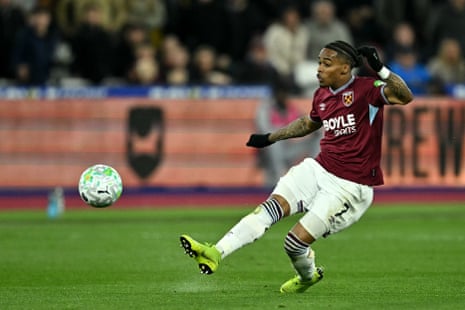 Crysencio Summerville shoots at goal.