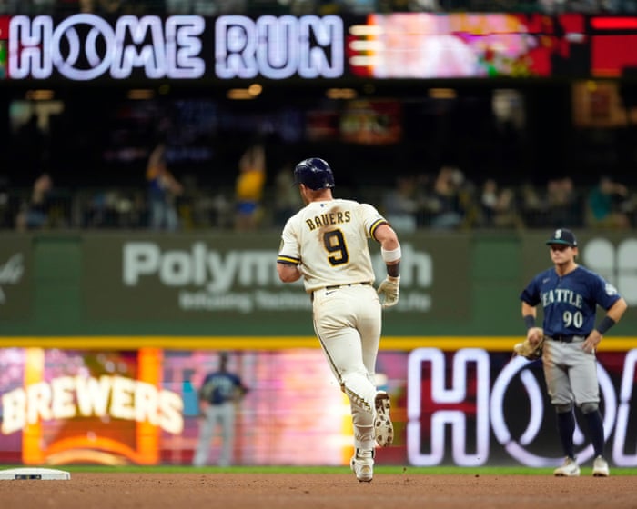 Brewers shell Mariners 22-0, tied for largest shutout win in 139 years
