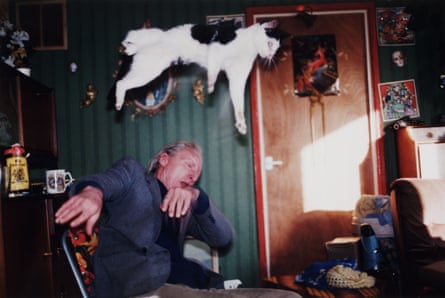Richard Billingham’s Untitled, 1995, from the Ray’s a Laugh series.