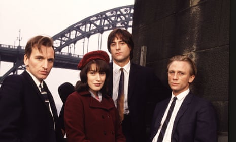 Christopher Eccleston, Gina McKee, Mark Strong and Daniel Craig in Our Friends in the North