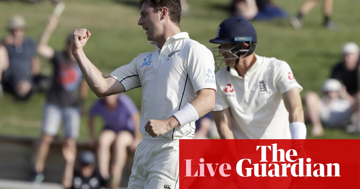New Zealand take control of second Test - as it happened
