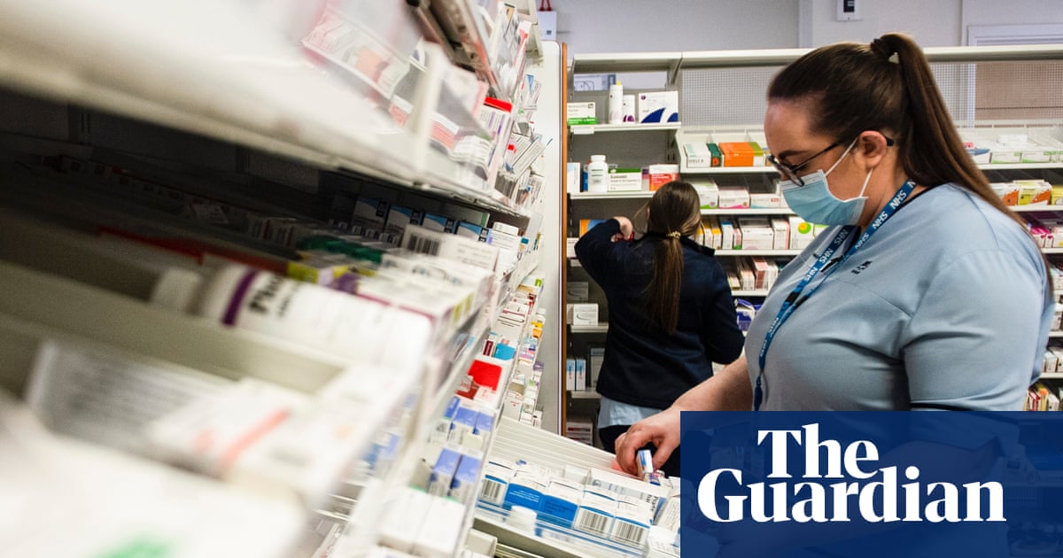 NHS could pay 25% more for medicines under plan to end row with drugmakers and Trump