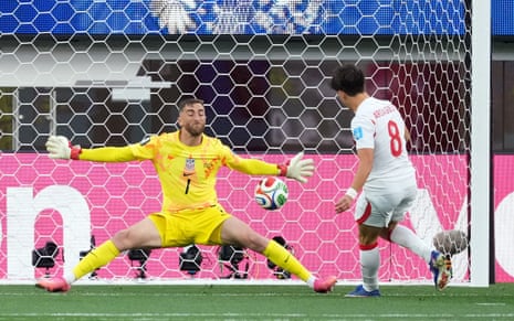 Arda Güler equalises for Turkey.