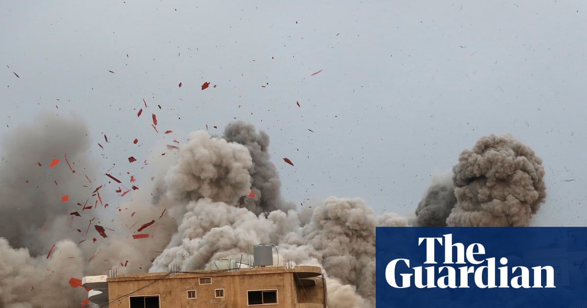 Israel carries out wave of airstrikes on southern Lebanon