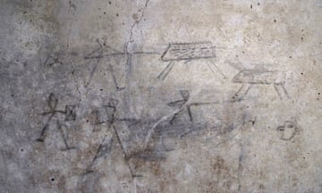Graffiti at Pompeii depicting gladiators.