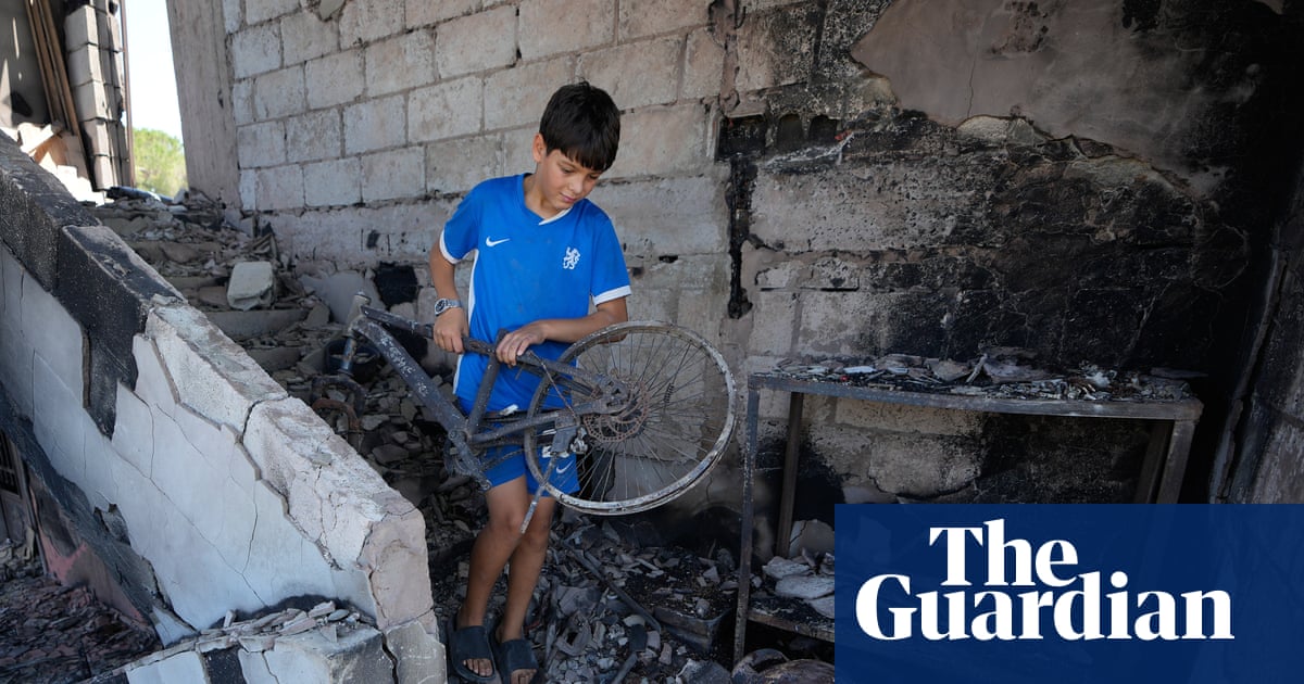Israel strikes southern Lebanon killing one and injuring 11
