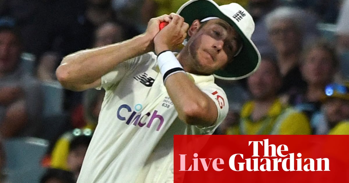 Ashes 2021-22: Australia v England second Test, day two