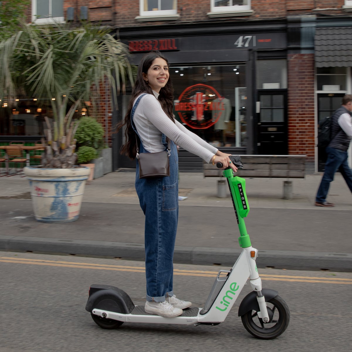 renhed Pelmel Ruckus I know they're exciting – but calm down!' Britain's love-hate affair with  the e-scooter | Transport | The Guardian