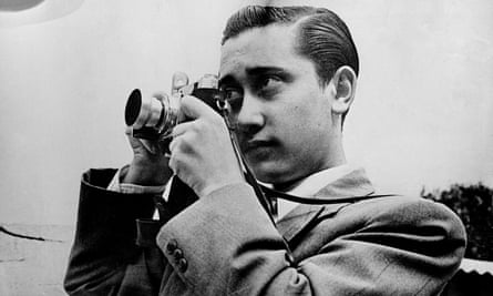 Prodigy … at the age of 12 Metinides was already a seasoned street photographer and apprentice to “El Indio”, Antonio Velázquez.