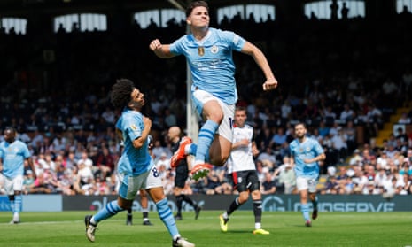 Julian Alvarez celebrates scoring the fourth goal for Manchester City.