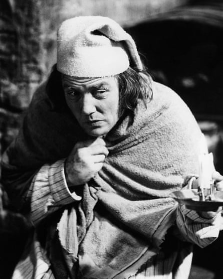 Albert Finney as Ebenezer Scrooge in the 1970 film based on Dickens’s novel A Christmas Carol.