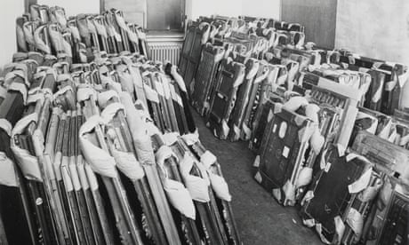 Photograph taken by Johannes Felbermeyer for the allied Central Collecting Point (CCP) in Munich. This image shows the process of repatriation of works of art after the second world war.