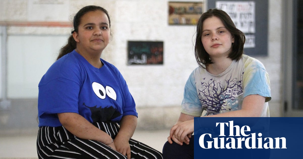 Jewish and Arab students learn to cross divides at Jerusalem school
