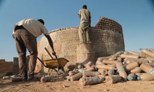 Tateh Lehbib Braica – aka ‘the crazy bottle guy’ – has built circular houses that protect from wind and sun from waste plastic bottles.