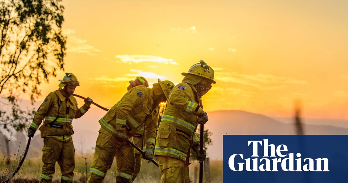Homes of volunteer firefighters among 350 structures lost so far in ‘heartbreaking’ Victorian bushfires