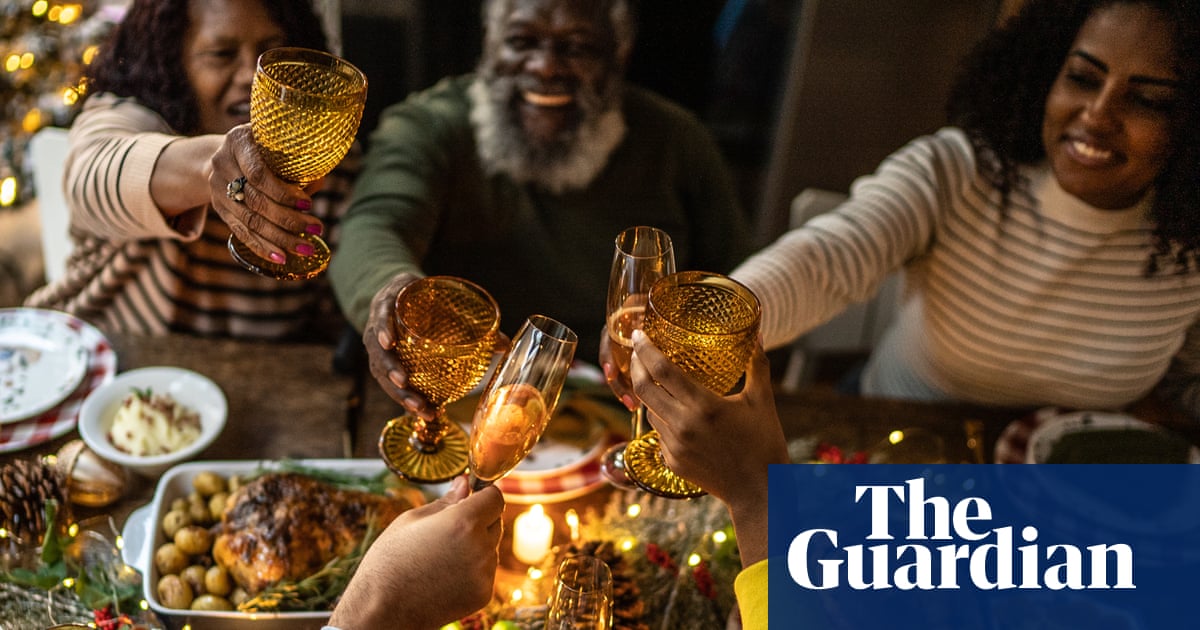 No more kitchen martyrs – a guide to sharing the load at Christmas