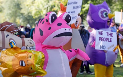 Protests Inflatable Oregon Trump news at a glance: Inflatable costumes aplenty as millions march ...