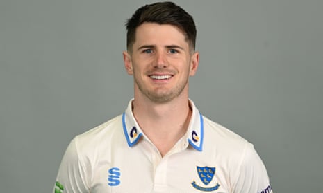 Foto kepala George Garton yang tersenyum
