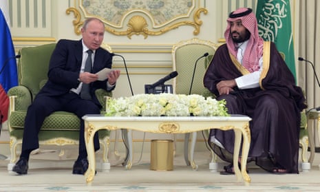 Vladimir Putin, left, and Mohammad bin Salman.