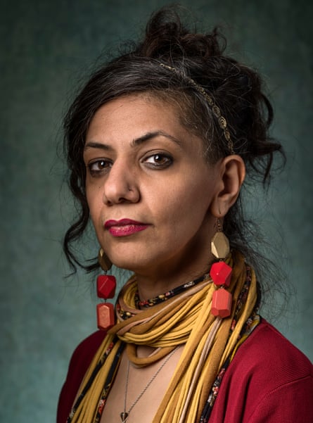 Head shot of Mina Khani, Iranian writer living in Berlin