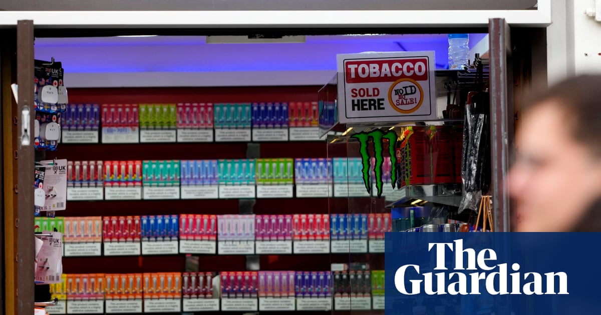 Vapers warned not to stockpile fire risk' disposables before UK ban