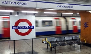 A train passing the platform at speed at Hatton Corner