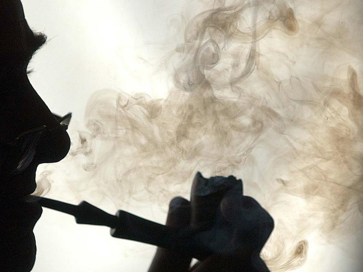 pipe tobacco cancer Smoking tied to more aggressive prostate Samuel Gawith Lakeland Dark Pipe