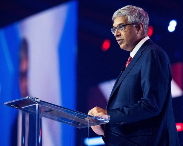 ‘How is he going to have the time?’ NIH staff voice concern as Bhattacharya takes on CDC role