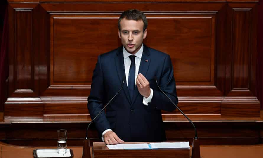 French President Macron addresses the special congress