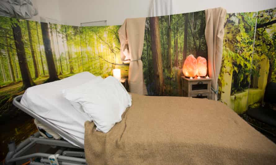 A room at Imperial College where patients take magic mushrooms.