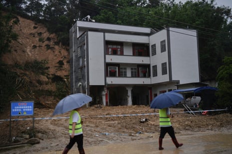 मौसम ट्रैकर: चीन में भारी बारिश से बाढ़ और भूस्खलन की आशंका | पर्यावरण | द गार्जियन