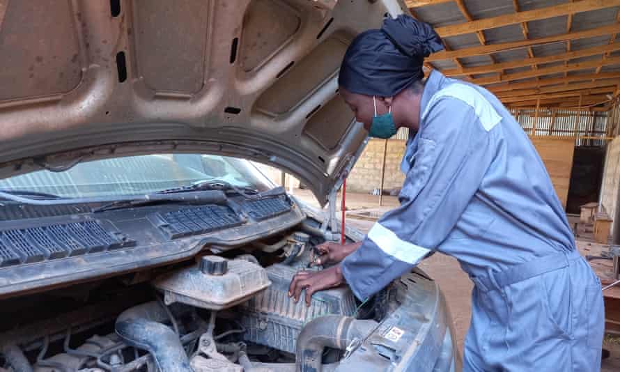 Driving change: the all-female garage shifting attitudes in northern Nigeria | Women's rights and gender equality 1 3802