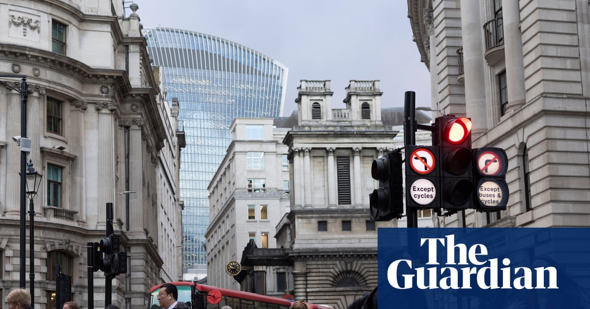 Give UK workers right to know colleagues’ pay to prevent disparities, says watchdog