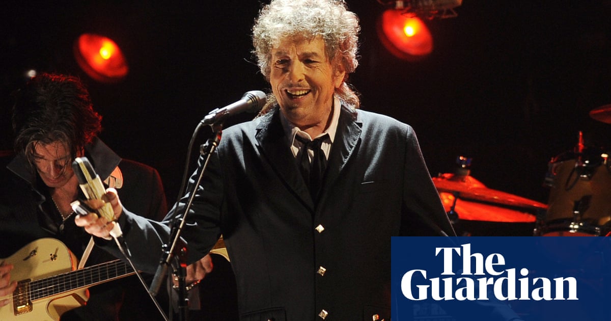Bob Dylan essay collection celebrating art of songwriting to be published