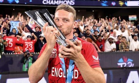 Jos Buttler celebrates with the trophy after England won the T20 World Cup final against Pakistan at the MCG