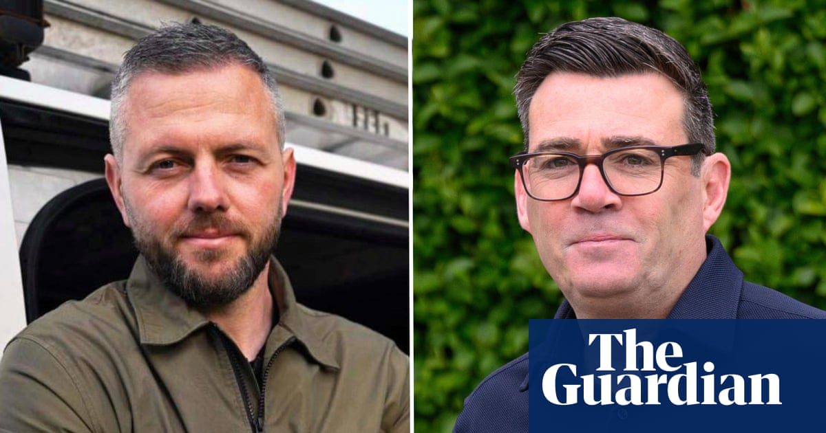 安迪·伯纳姆 (Andy Burnham) 在关键的梅克菲尔德补选中面对改革派的罗伯特·凯尼恩 (Robert Kenyon) 安迪·伯纳姆 (Andy Burnham) 在关键的梅克菲尔德补选中面对改革派的罗伯特·凯尼恩 (Robert Kenyon)