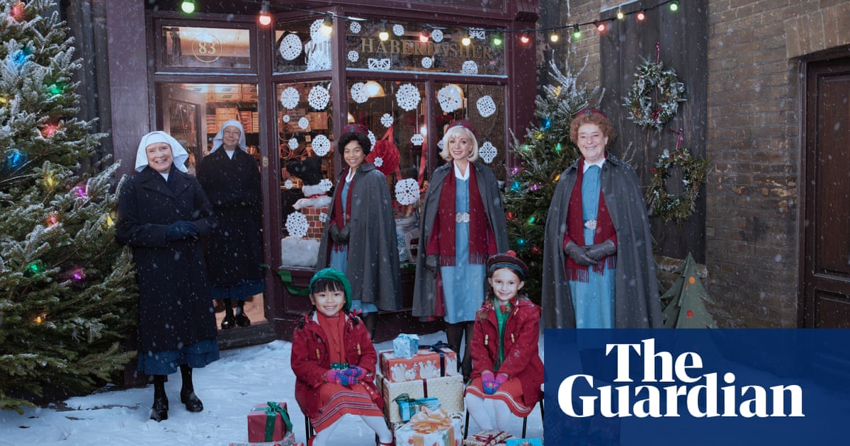 Queens speech and Call the Midwife top Christmas Day TV ratings