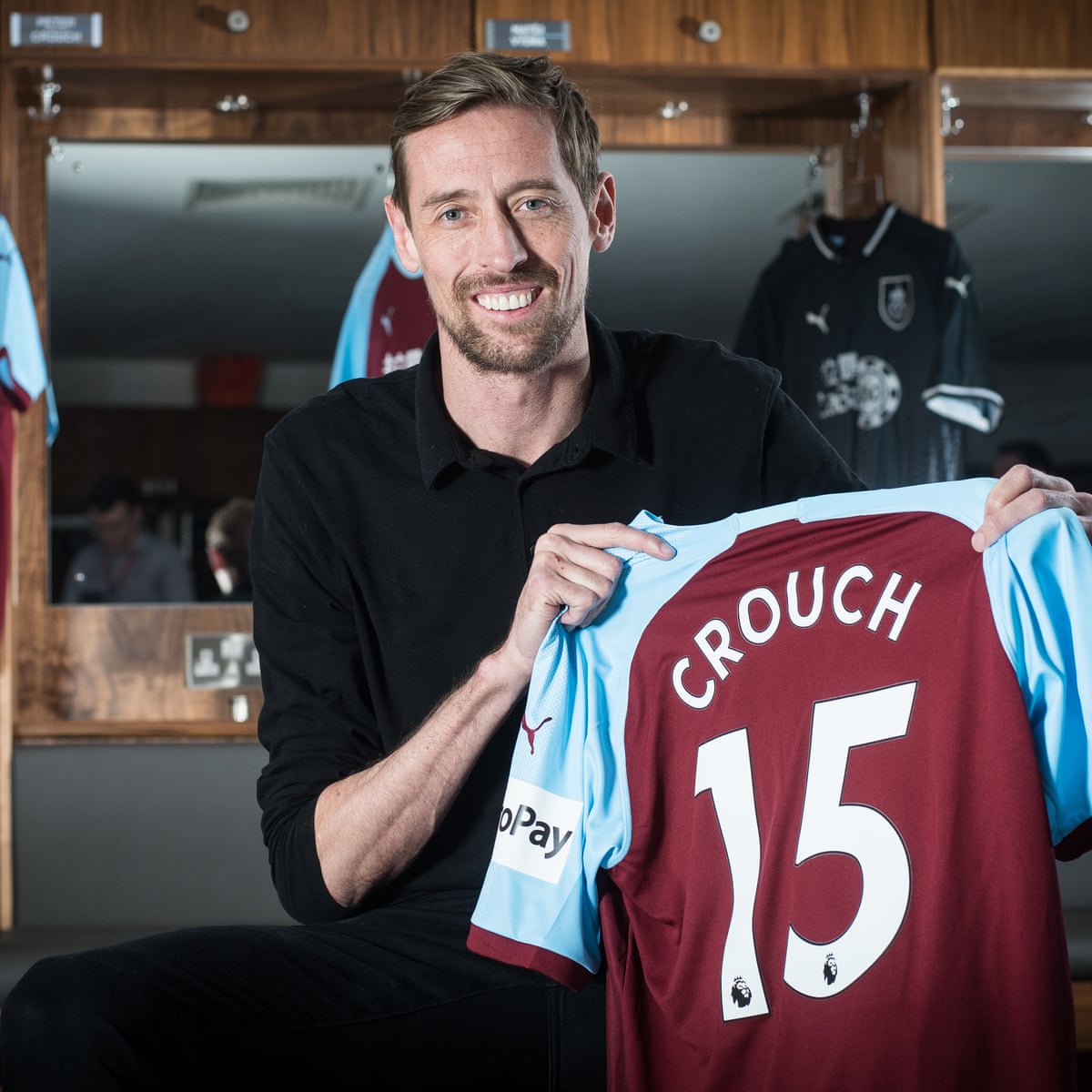 Peter Crouch Returns To Premier League At Age Of 38 After Signing For Burnley Football The Guardian