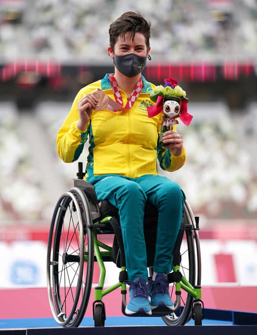Australia’s Robyn Lambird poses with her bronze medal after finishing third in the women’s 100 metres T34 final.
