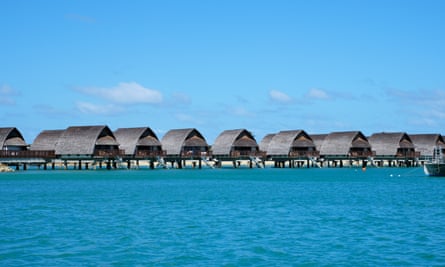 Overwater bure’s at Fiji's Marriott Momi resort