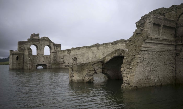 Drought causes 450-year-old Mexican church to emerge from reservoir |  Mexico | The Guardian